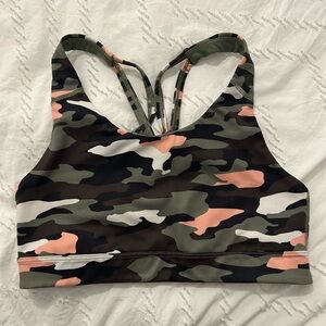 Old Navy Active Go Dry Sports Bra Medium Support Camo Strappy Racerback Sz S EUC